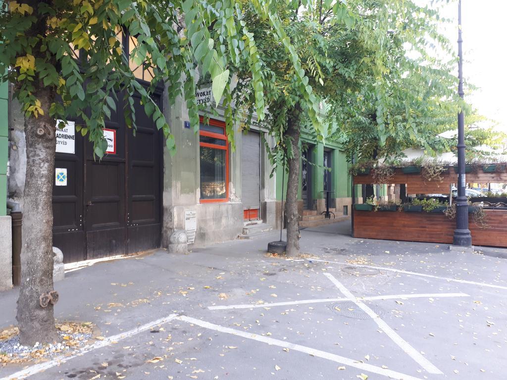 Apartment Milijana Subotica Exteriör bild